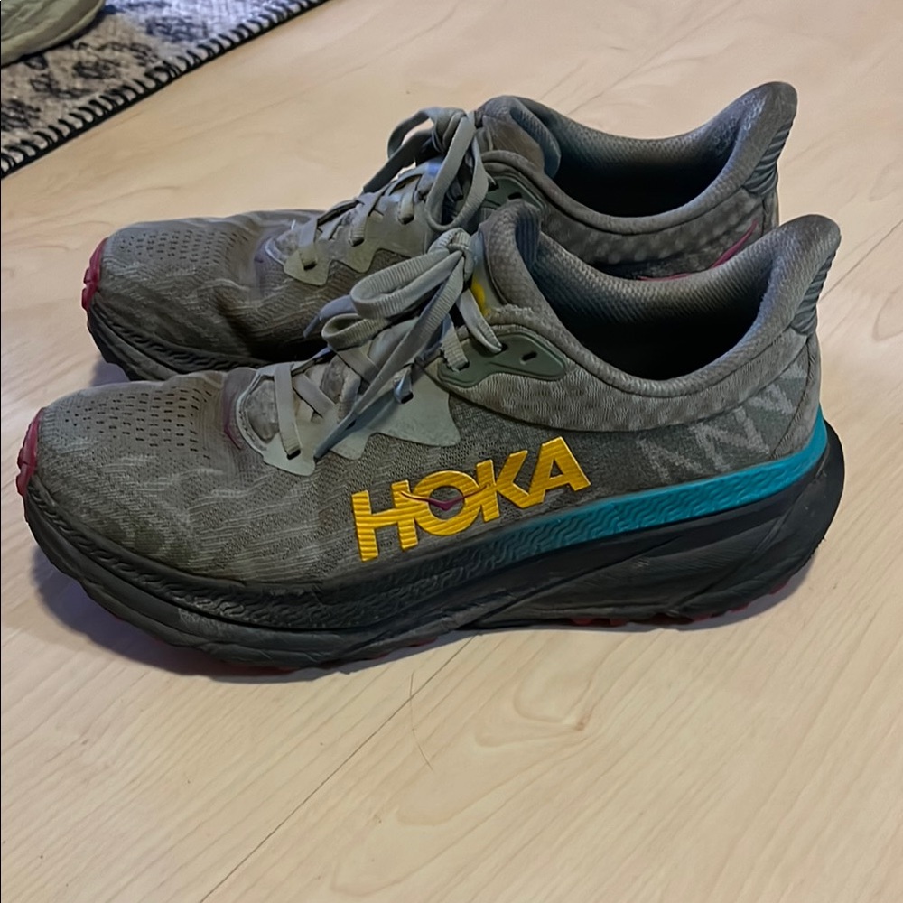 Hoka challenger ATR 7